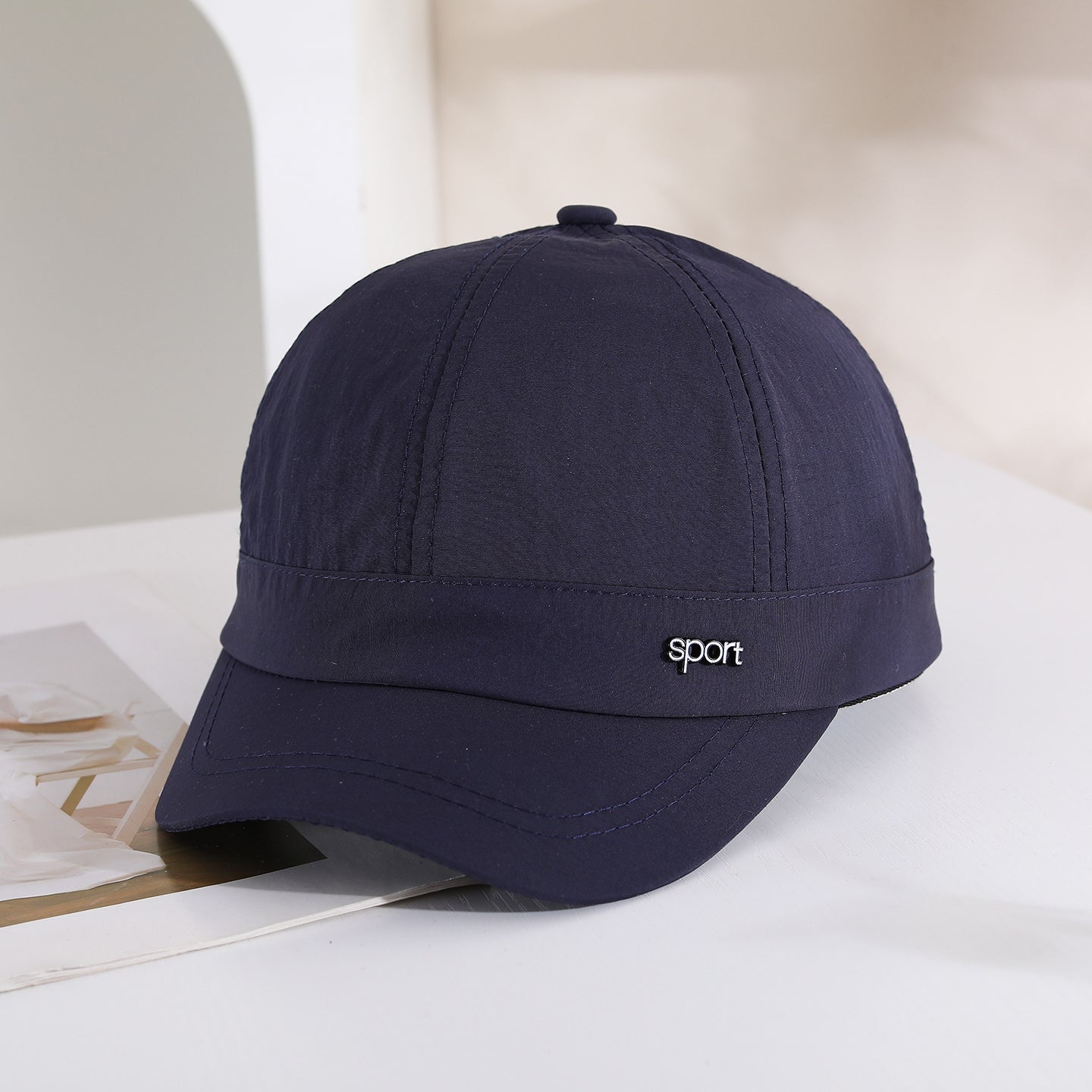 Men's Solid-color Sport Quick-drying Thin Style Versatile Sporty Short-brimmed Baseball Cap Suitable For Daily Commuting, Casual Outings And Outdoor Activities.