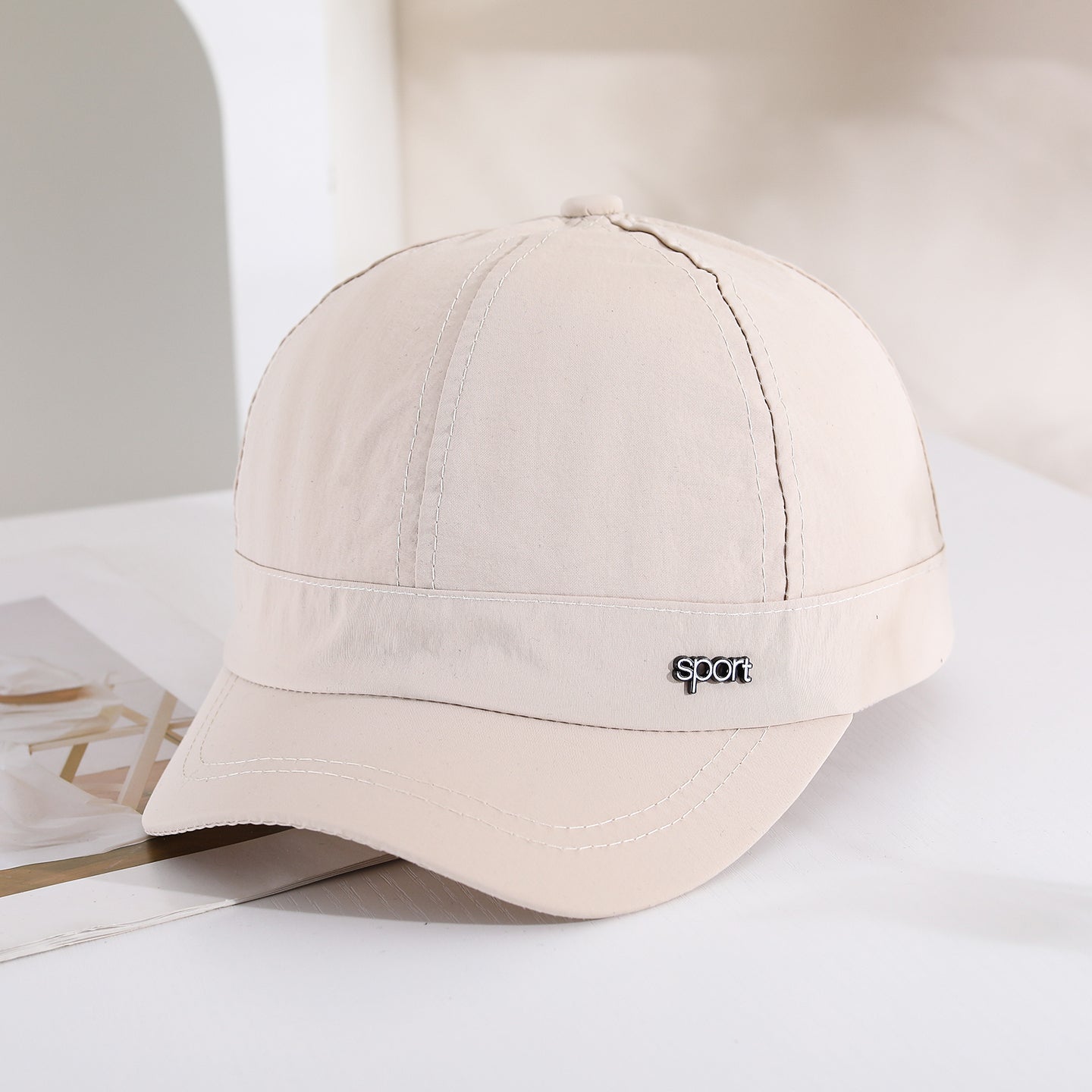 Men's Solid-color Sport Quick-drying Thin Style Versatile Sporty Short-brimmed Baseball Cap Suitable For Daily Commuting, Casual Outings And Outdoor Activities.